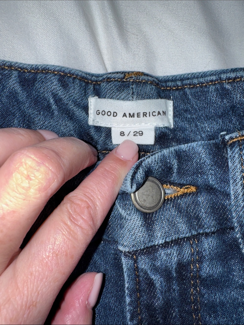 Good American Good Legs Crop Mini Boot Cut Jeans Indigo 590 size 8/29 - Picture 3 of 6